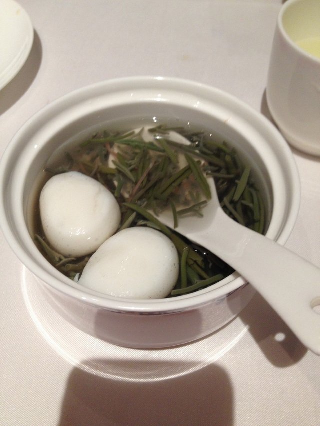 乌鱼蛋龙井汤