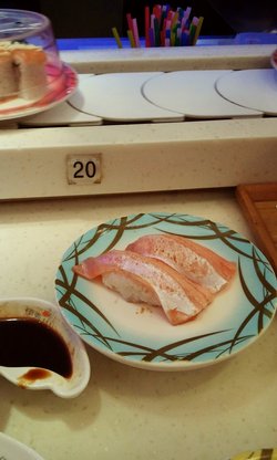 三文鱼腩寿司