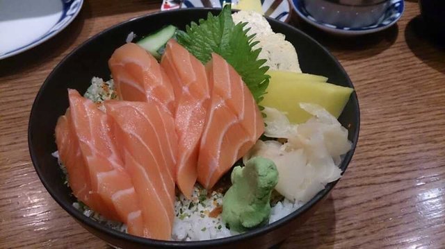 三文鱼刺身