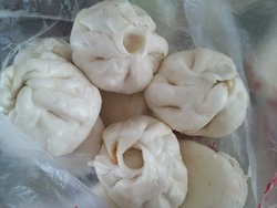 鲜肉包子1.5元/个，酱肉包子2元/个