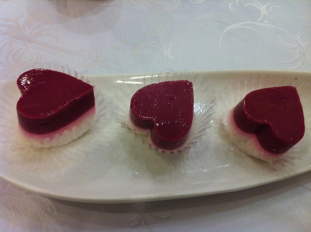 鲜奶红豆糕