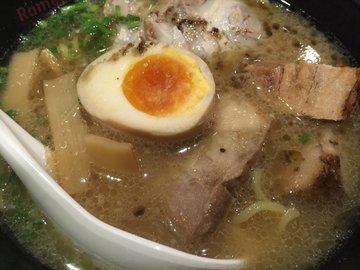 三宝豚骨拉面
