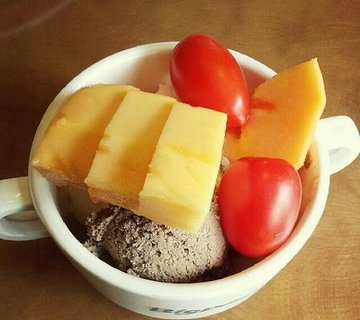 水果和冰淇淋