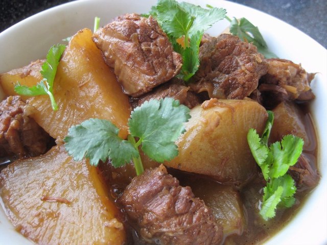 萝卜牛腩