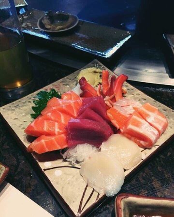 三文鱼刺身