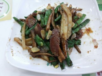 四季酒店中庭酒吧——莲藕玉豆抄叉烧