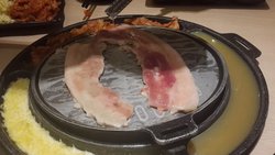 五花猪排骨肉