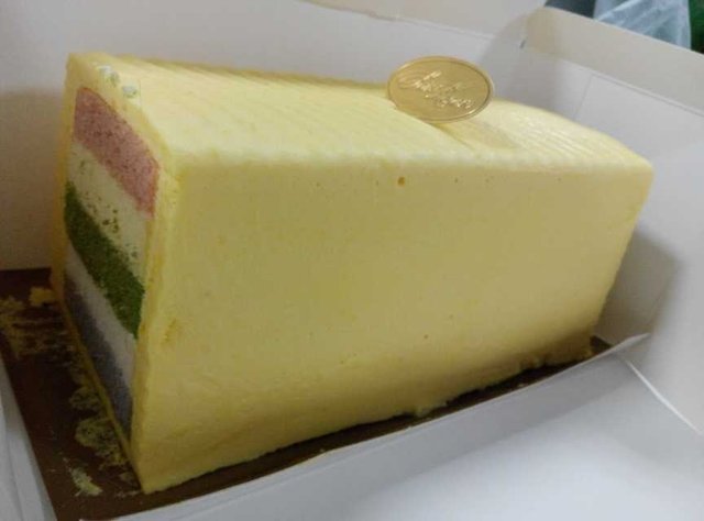 彩虹蛋糕