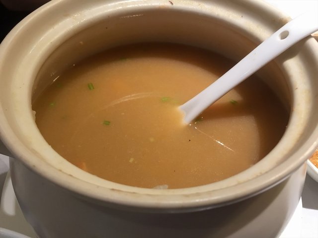 招牌海鲜砂锅粥
