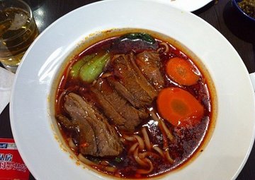 金牌私房麻辣牛肉面