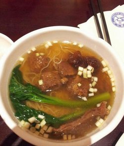 原汁牛筋腩面