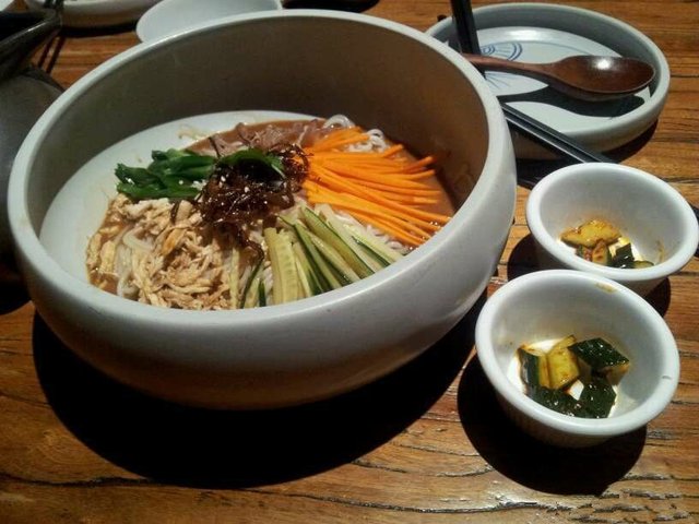 鸡丝米线