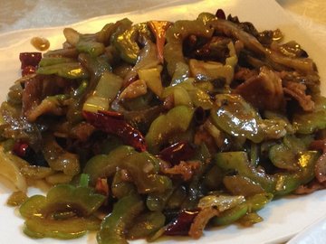 酸菜凉瓜炒肥牛