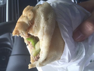 奇士牛肉三明治