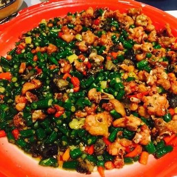 小米椒爱上小公鸡