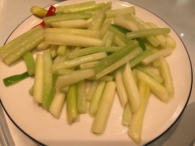 芦笋芥兰