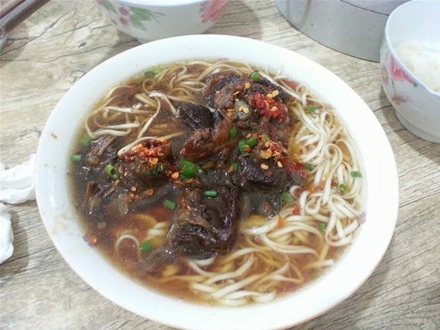 香辣羊肉烩面