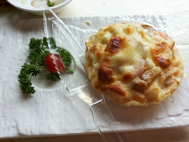 山泉公馆——捞起酥皮水果沙拉大虾