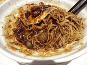 海鲜炸酱面