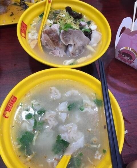 猪骨头粉丝汤