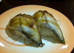 鳗汁鱼皮寿司