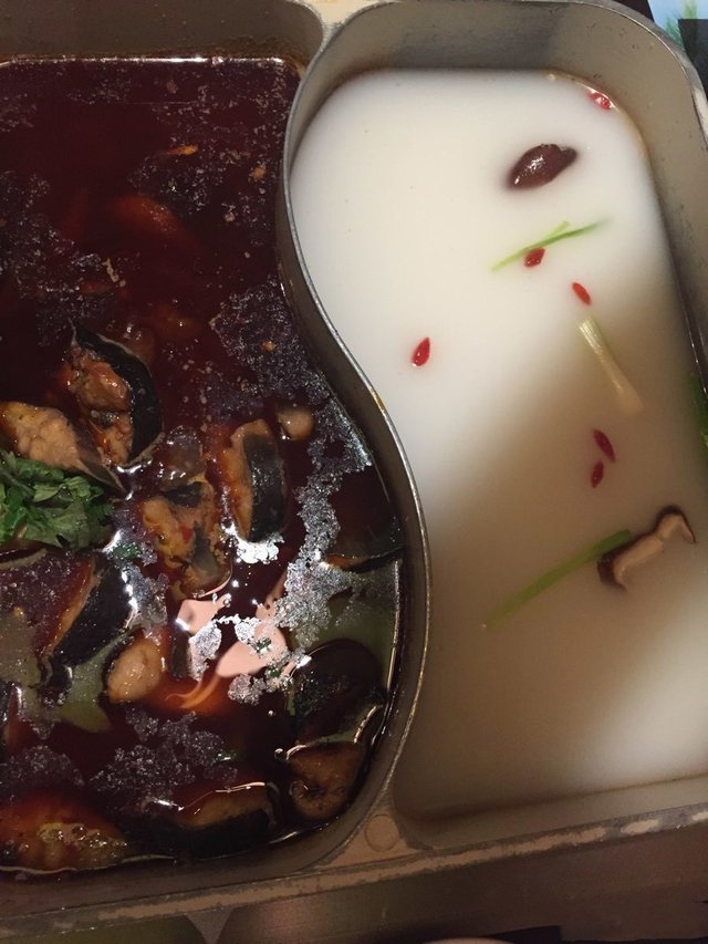 红白汤梭边鱼