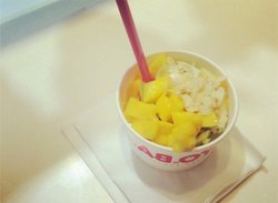 酸奶冰淇淋