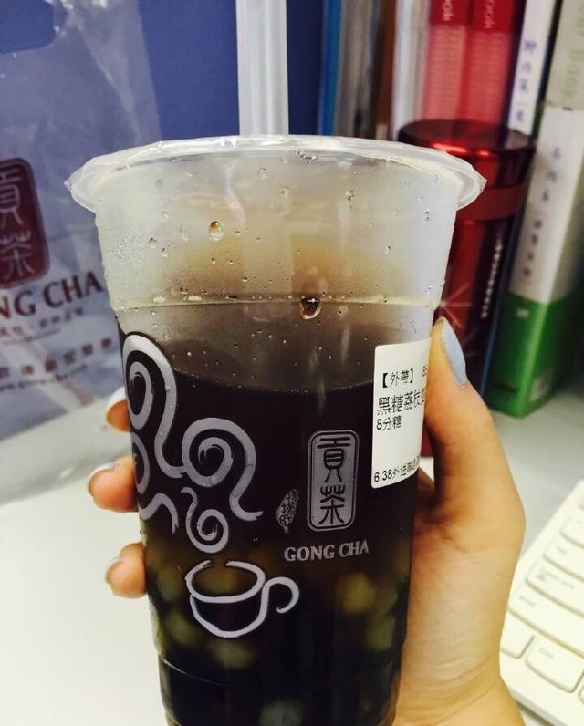 黑糖荔枝奶茶