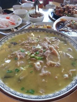 酸汤肥牛