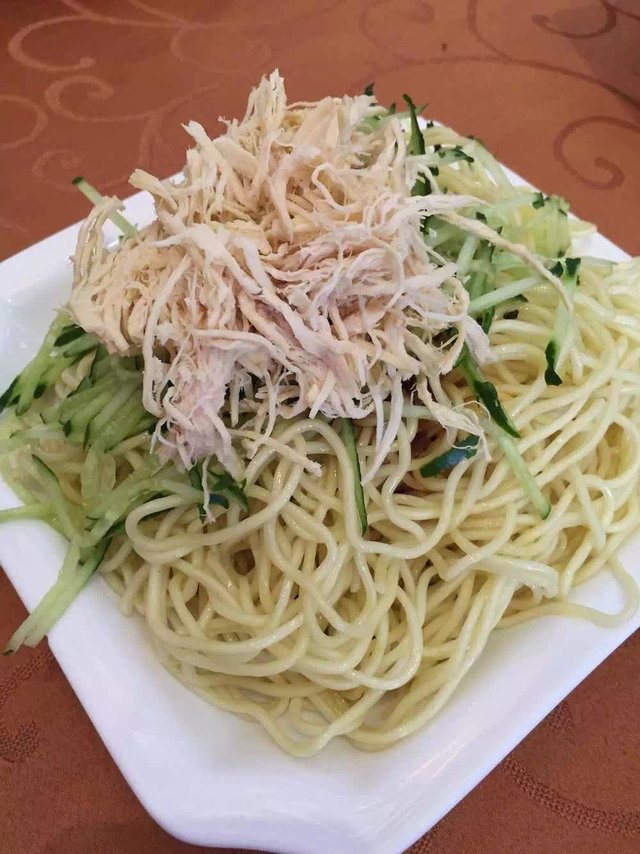 鸡丝凉面