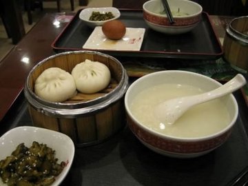 鲜肉包子