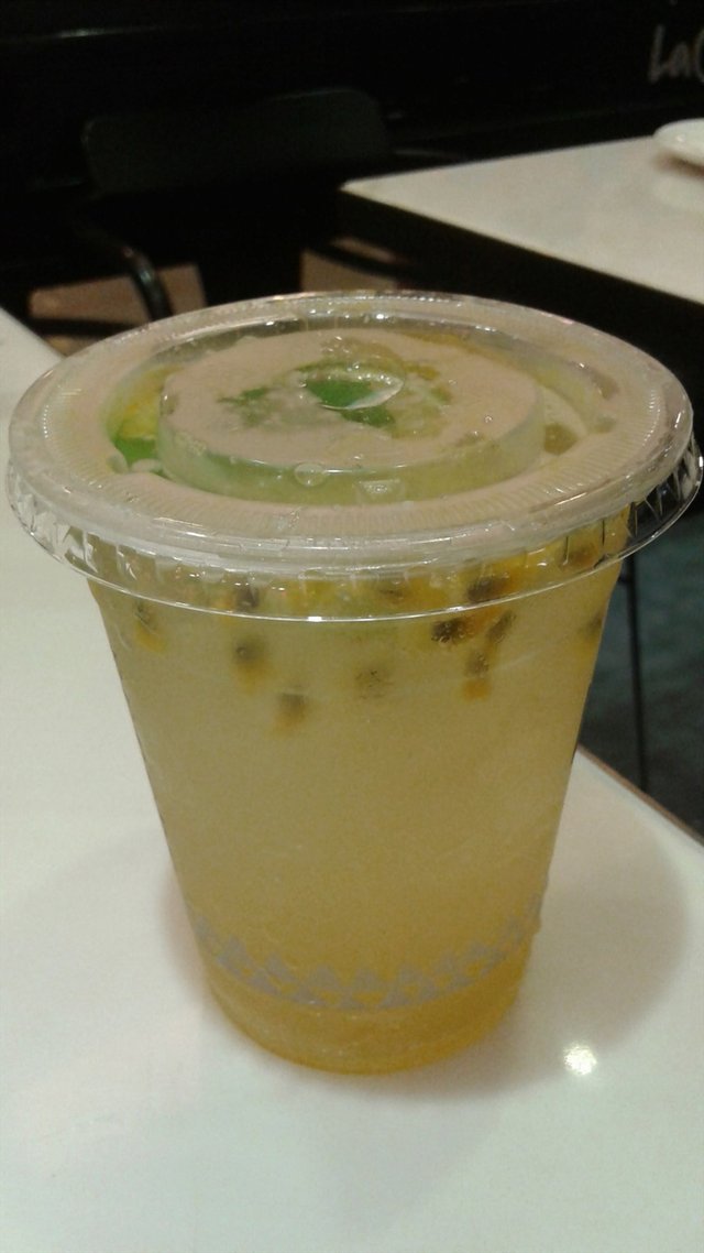 百香果苏打