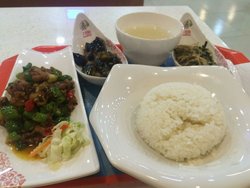双椒鸡套饭
