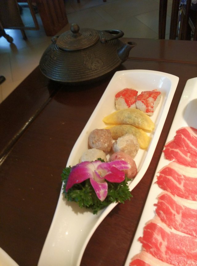 丸饺拼盘