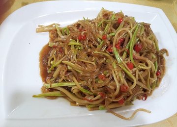西葫芦炒粉条