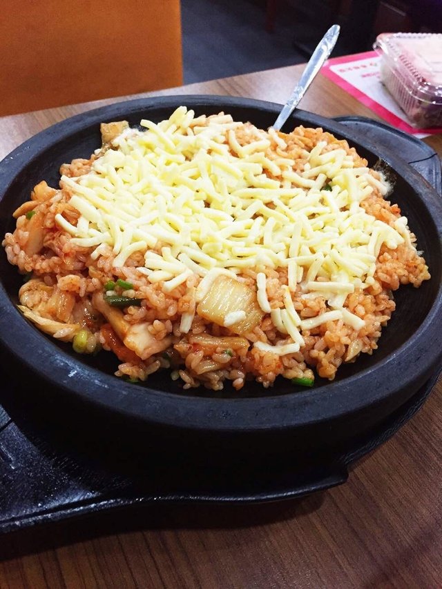 芝士泡菜炒饭