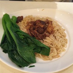 五香肉丁捞公仔面