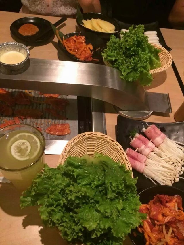 培根金针菇卷