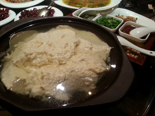 老汤煨豆腐