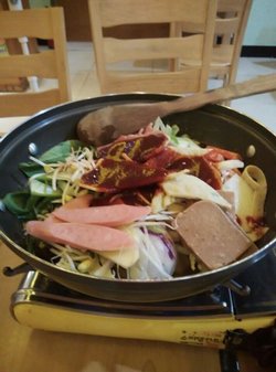 自助韩国年糕火锅