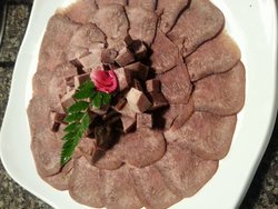 品味牛舌