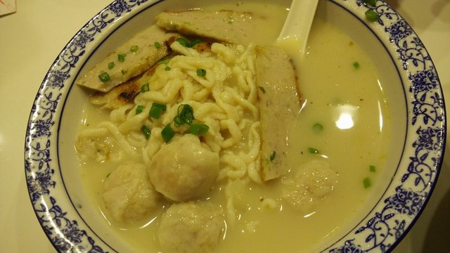 手工纯鱼面