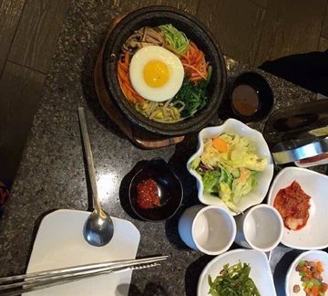 石锅拌饭