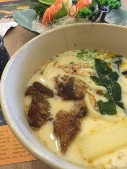 猪软骨拉面