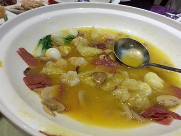 鲍汁鱼丸
