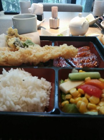 照烧三文鱼天妇罗定食