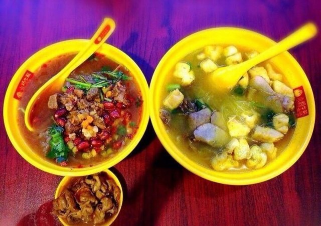 油豆腐牛肉粉丝汤