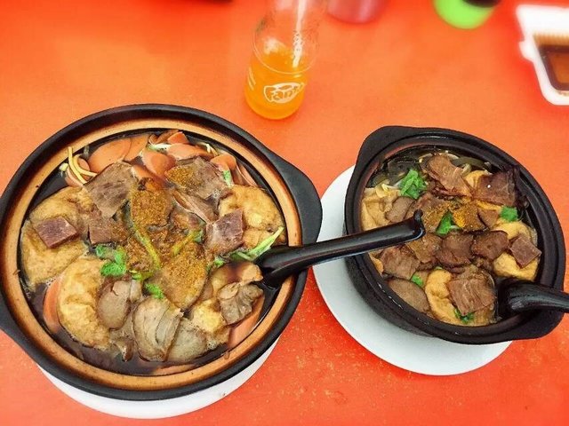 牛肉砂锅