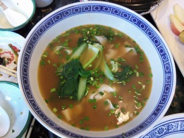 红色记忆酸汤面