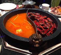 辣府番茄鸳鸯锅